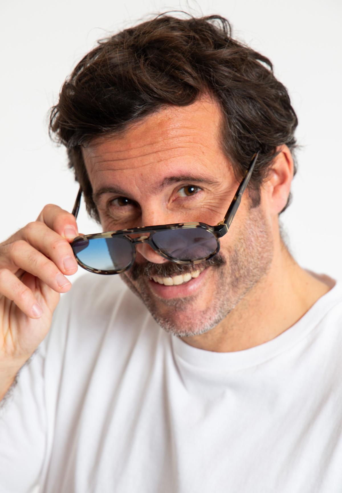 Lunettes de soleil FD 2501 Ecaille