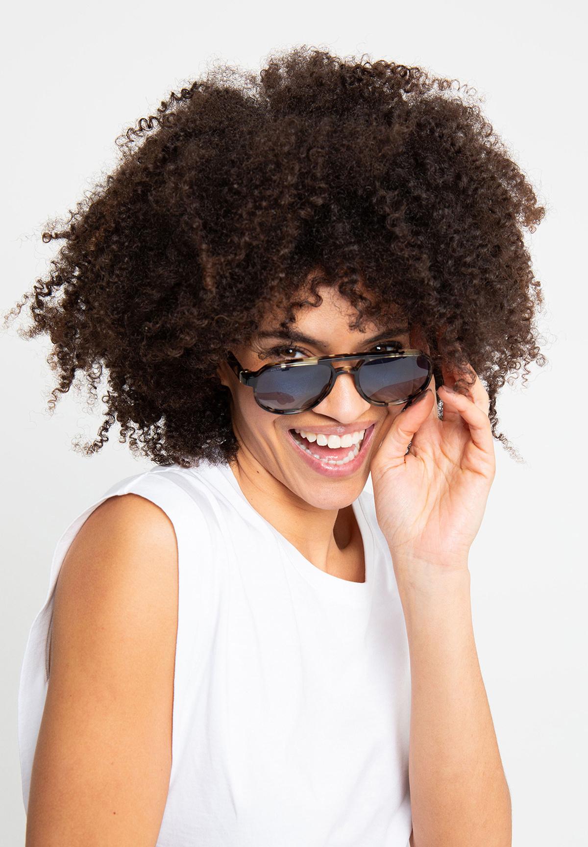 Sunglasses FD 2501 Tortoiseshell