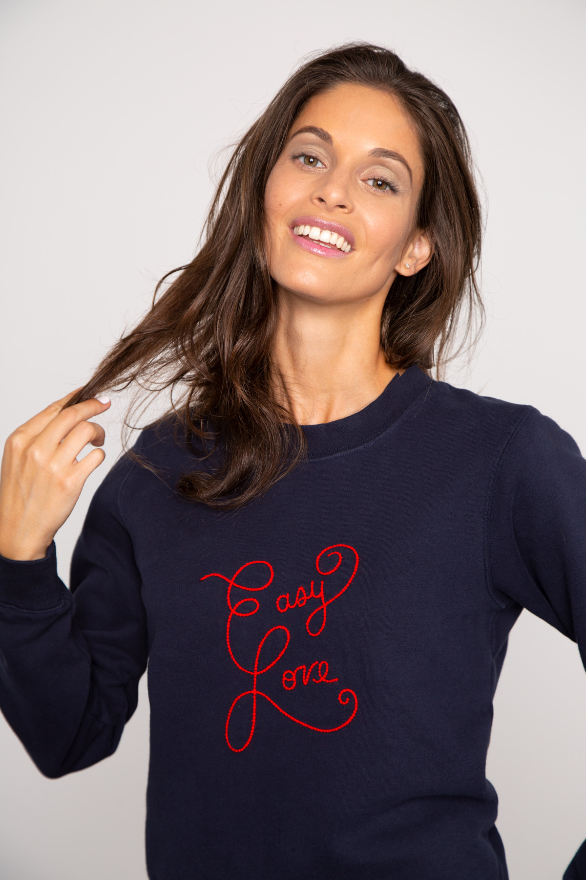 Photo de FEMME Sweat EASY LOVE BRODERIE chez French Disorder