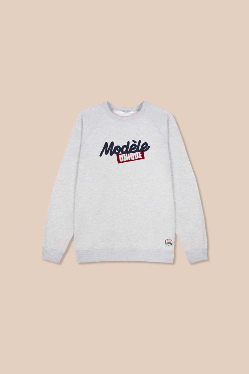 Sweatricotin Clyde MODELE...