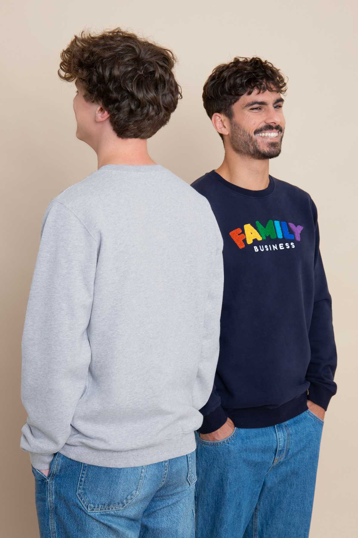 FAMILY BUSINESS Embroidery Sweat