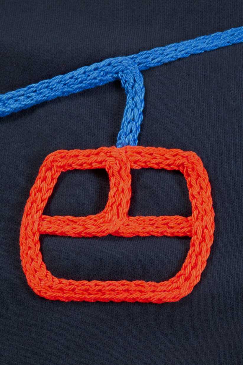 Sweatricotin Clyde TO THE TOP